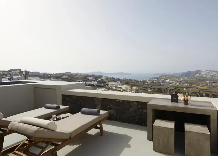 My Santorini Villa, Luxury * Pýrgos